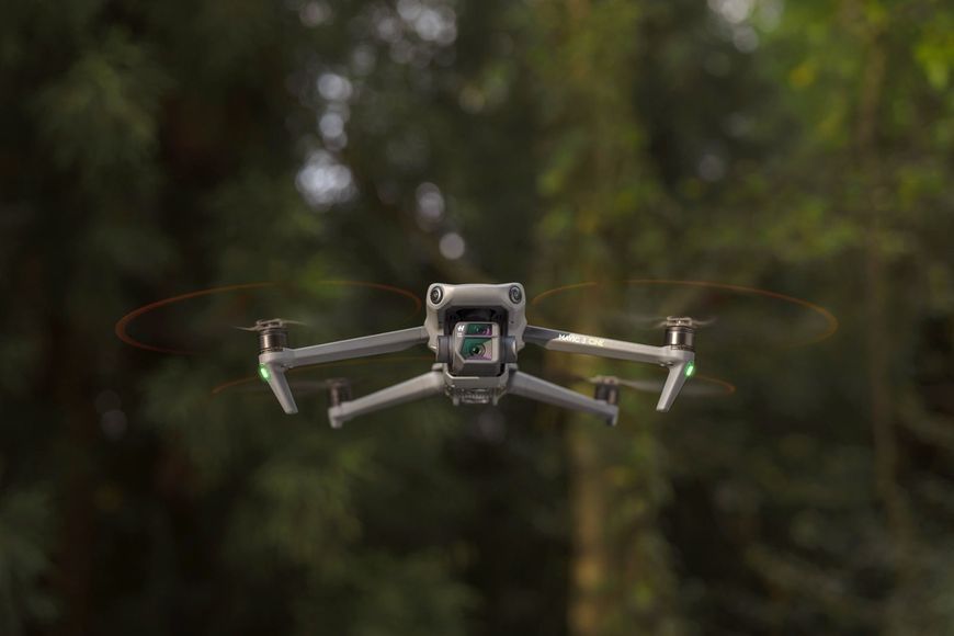 Квадрокоптер DJI Mavic 3 Fly More Combo (CP.MA.00000452.02) 2001001 фото